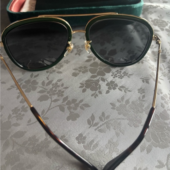 Gucci Web Aviator Sunglasses Frame - Picture 7 of 15